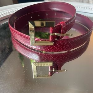 Women’s Genuine Snake Skin Red Slim .75” Wide Belt Gold-tone Square Buckle Sz L